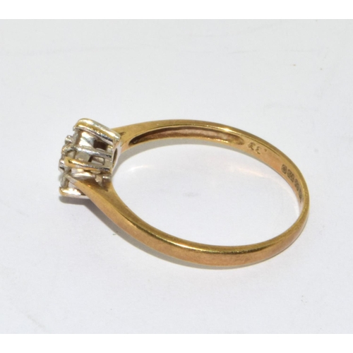 368 - 9ct gold ladies Diamond daisy ring hallmarked in ring as 0.33ct size Q