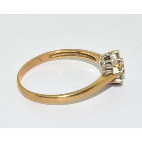 368 - 9ct gold ladies Diamond daisy ring hallmarked in ring as 0.33ct size Q