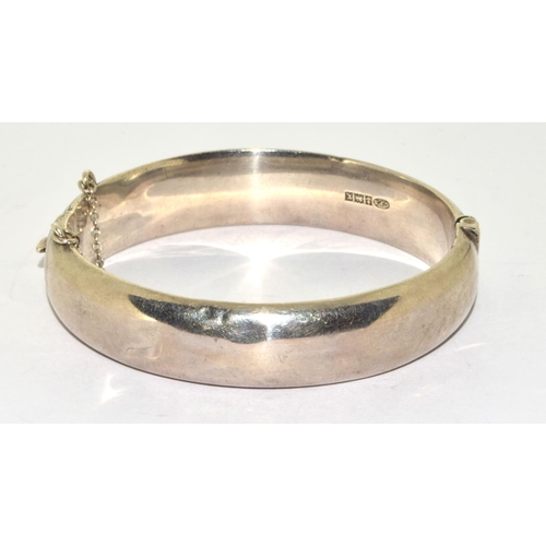 305 - Vintage sterling silver hallmarked Bangle