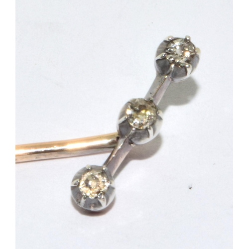 370 - Antique gold and diamond trilogy stick pin 