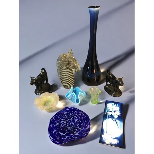 92 - An interesting collection of Mid Century and later Art Glass to include Canmore Glass Vase, Mdina St... 