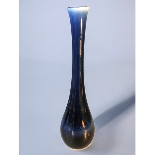 92 - An interesting collection of Mid Century and later Art Glass to include Canmore Glass Vase, Mdina St... 