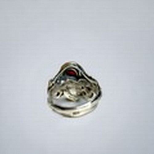 255 - An unusual 9ct gold & silver ring.Silver base, overlaid with 9ct gold (tested)  and set with a g... 