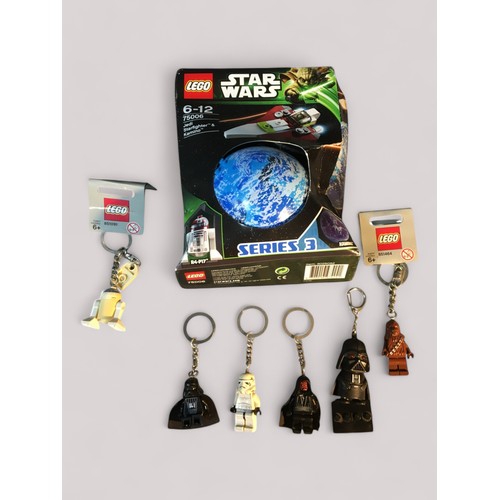 74 - Lego Starwars - Jedi Fighter & Kamino Series 3 (Boxed) and 5 X Lego Keyrings to include Chewbacc... 