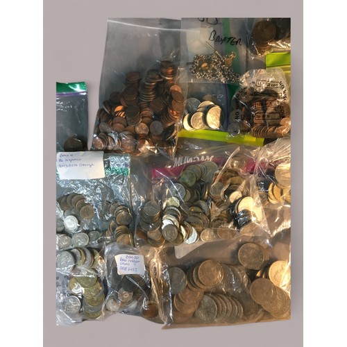 50 - Large Collection of English, Foreign Coins and Notes Pre Decimal and Later. To include Roman, 1910 R... 