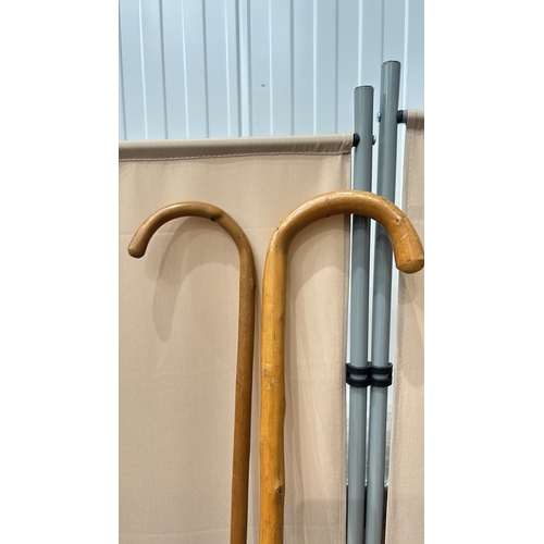 46 - Pair of vintage wooden walking sticks with curved handles. Includes a Gamebird brand shooting stick ... 