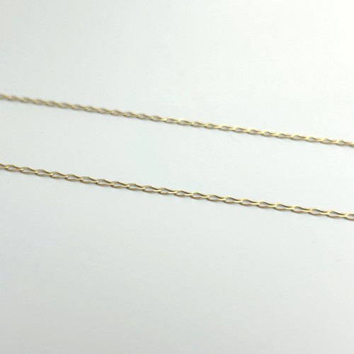 270 - A 9ct gold chain open work design.18