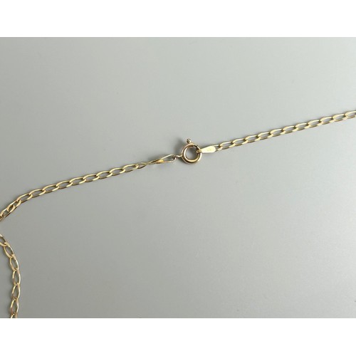 270 - A 9ct gold chain open work design.18