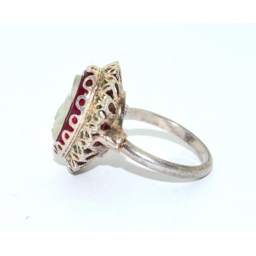 114 - 925 silver superb Red cameo statement ring in a claw clasp setting with a Mother of Pearl feature si... 