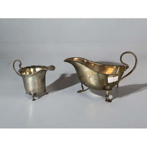 622 - A collection of sterling silver.Including a Mappin & Webb silver bowl, gravy boat and milk jug. ... 