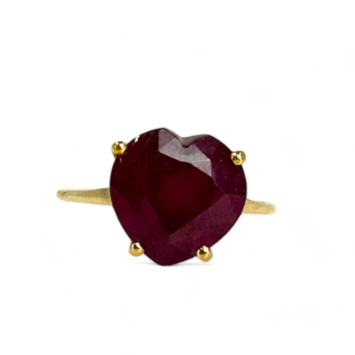 553 - A 10ct Gold & Ruby Heart shaped ladies ring.Large 'Heart' cut treated ruby. Size - S