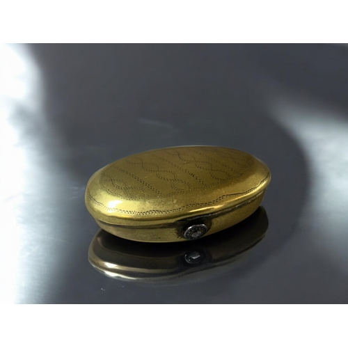 637 - A Georgian brass 'wrigglework' decoration snuff box. Together with a 19th century framed engraving o... 