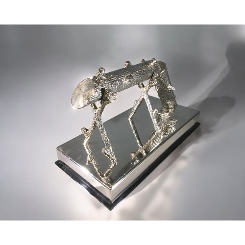 612 - Large Table Centre Piece. 