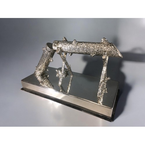 612 - Large Table Centre Piece. 