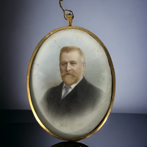 650 - George Elisha Sumner silver gilt framed miniature portrait on porcelain. London, 1908 hallmarks. Por... 