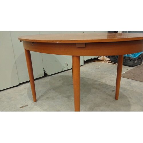 130 - Mid-Century Modern Shreiber dining table features an extendable function and sleek tapered legs. It ... 