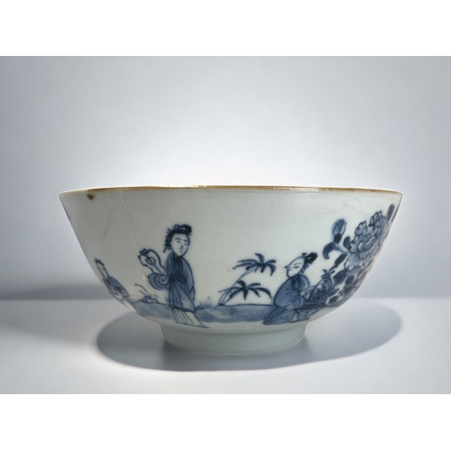 179 - A Chinese blue & white porcelain dish. Yongzheng period (1722-35). Decorated with Deer & bat... 