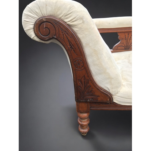 338 - 19th Century Mahogany Carved Framed Chaise Longue. Requires re-upholstering, Nice Carved Detail, tur... 