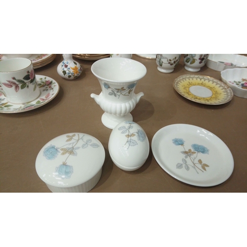 2 - Pair of English bone china dishes with floral motif and gold trim, in original box. Includes additio... 