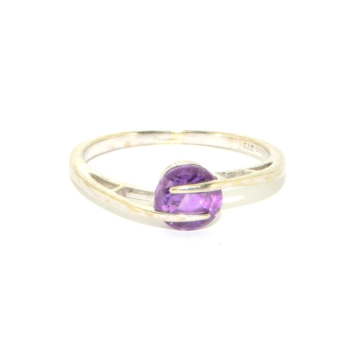 16 - 9ct white gold ladies Amethyst contemporary design ring size N