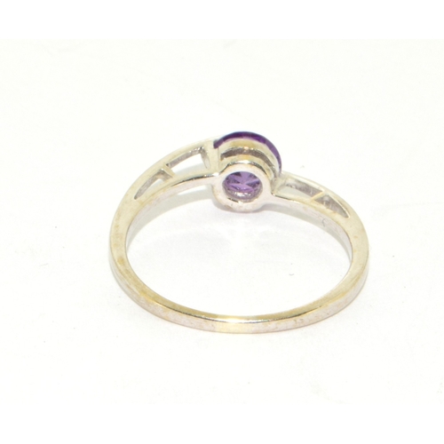 16 - 9ct white gold ladies Amethyst contemporary design ring size N