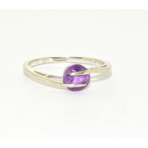 16 - 9ct white gold ladies Amethyst contemporary design ring size N