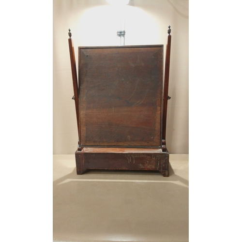 51 - Victorian mahogany swing dressing mirror, from the late 19th century, with three lower drawers. Feat... 