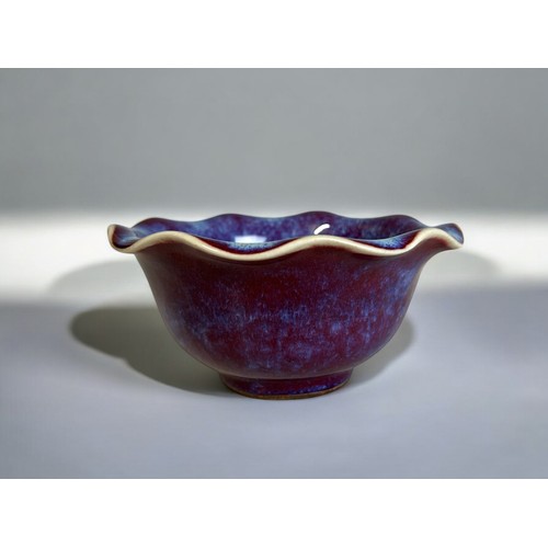 10 - A Chinese Jun style porcelain bowl.20th century.Flambe purple glaze. Four character marks to base.8 ... 