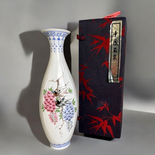 164 - A collection of Chinese & Japanese porcelain.19th & 20th century.