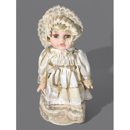 264 - Large 68cm Tall Porcelain Doll, Porcelain Doll 