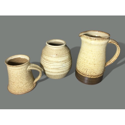 112 - Ray Hoole Studio Pottery (Trowbridge Wilts) Nice Collection in the Earthy Tones to include Coffee Po... 