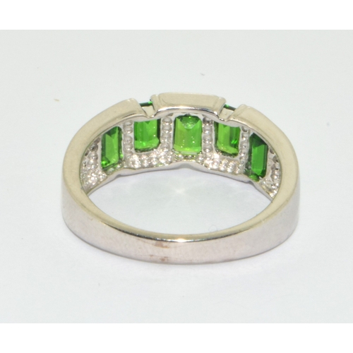 41 - 9ct white gold heavy Greek key design Peridot ring size O