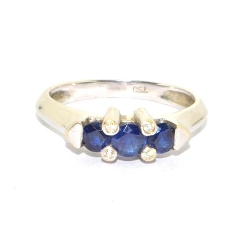 131 - 18ct white gold designer Sapphire and Diamond 3 stone ring 4g size O