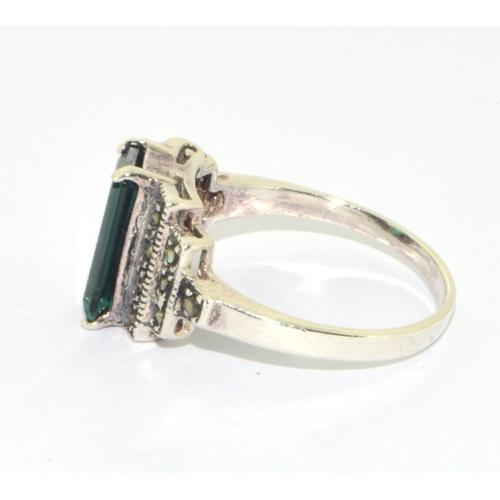 259 - Art Deco designer Green Crystal Marcasite 925 silver ring size Q