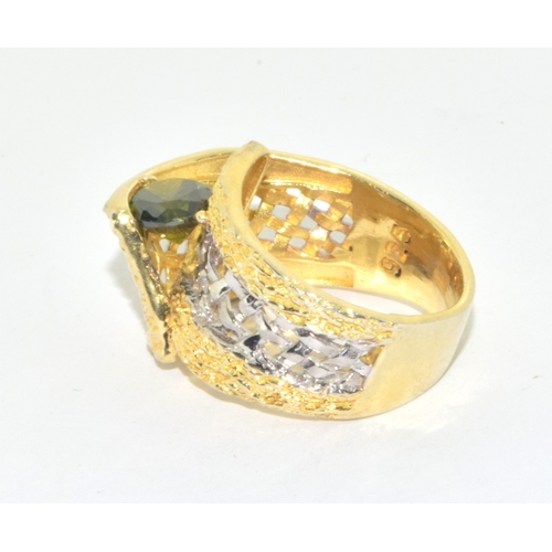 139 - Vintage Brutalist Olivine gold on 925 silver ring size M