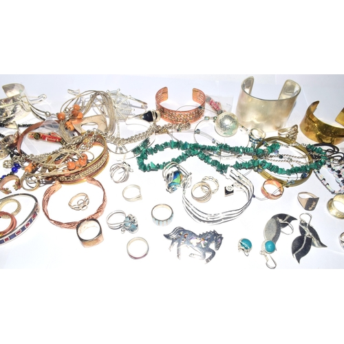 173 - Bag of mixed New and used costume jewellery to include Silver items