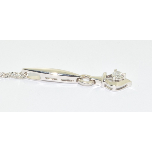 308 - 18ct white gold Diamond solitaire of 0.20cts pendant necklace on a 18ct white gold 40cm chain