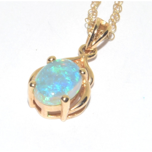 248 - 9ct gold Opal pendant necklace on a 9ct gold chain of 44cm