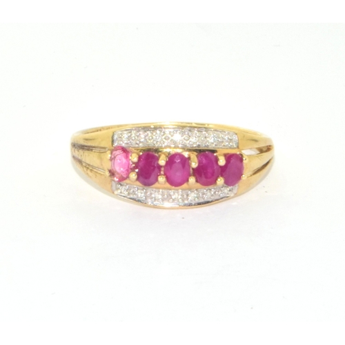 241 - Good 9ct gold ladies Ruby and Diamond 3 x row ring in a vintage design size U