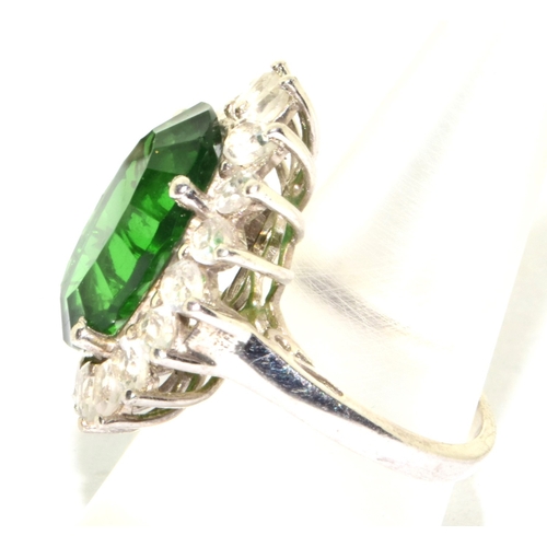 182 - Large design emerald green halo 925 silver statement ring size O