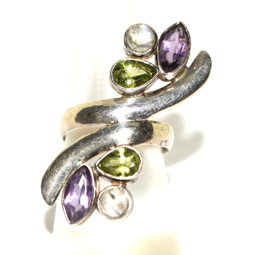 252 - 925 full finger ring set with Amethyst, Peridot and Aquamarine in a leaf design size N