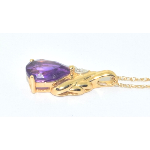 266 - 9ct gold Amethyst pendant necklace on a 9ct gold chain of 46cm