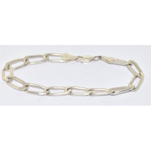 47 - 925 silver open flat link bracelet a 52cm silver neck chain and a 925 silver ring size Q 40 grams