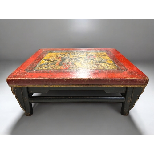 58 - A Chinese lacquered Tea table.Early 20th century.Decorated with Polychrome 'Court' scene.26 x 68 x 6... 