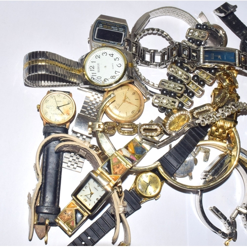 197 - Large quantity of mixed Gents and ladies watches 