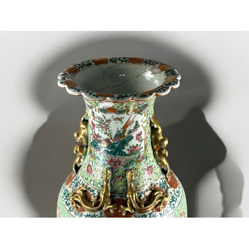 51 - A large Chinese porcelain Famille Verte floor vase.Qing dynasty, 19th century.Turquoise ground, fine... 