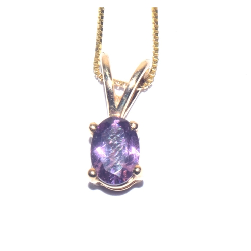 235 - 9ct gold oval cut Amethyst pendant necklace on a 9ct gold chain of 38cm