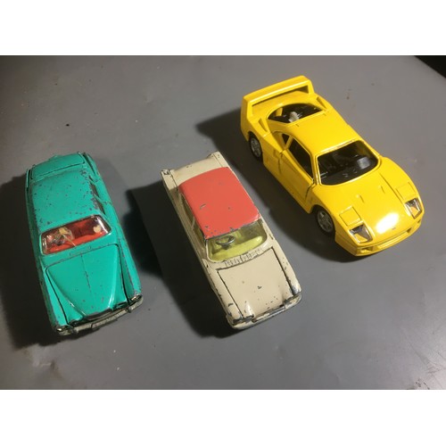 252 - Large Quantity of Toy Cars and other Transpport related Toys to include Matchbox, Corgi, Lesney, Bat... 