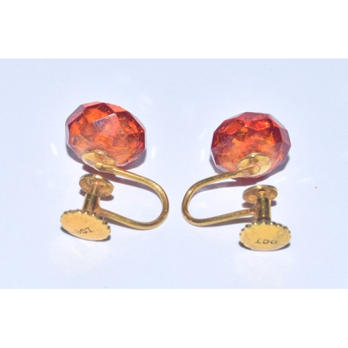 94 - Vintage natural faceted Amber and 9ct gold screw back earrings 