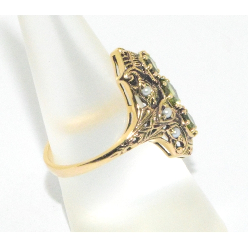 149 - 9ct gold ladies Victorian style Peridot dress ring size O